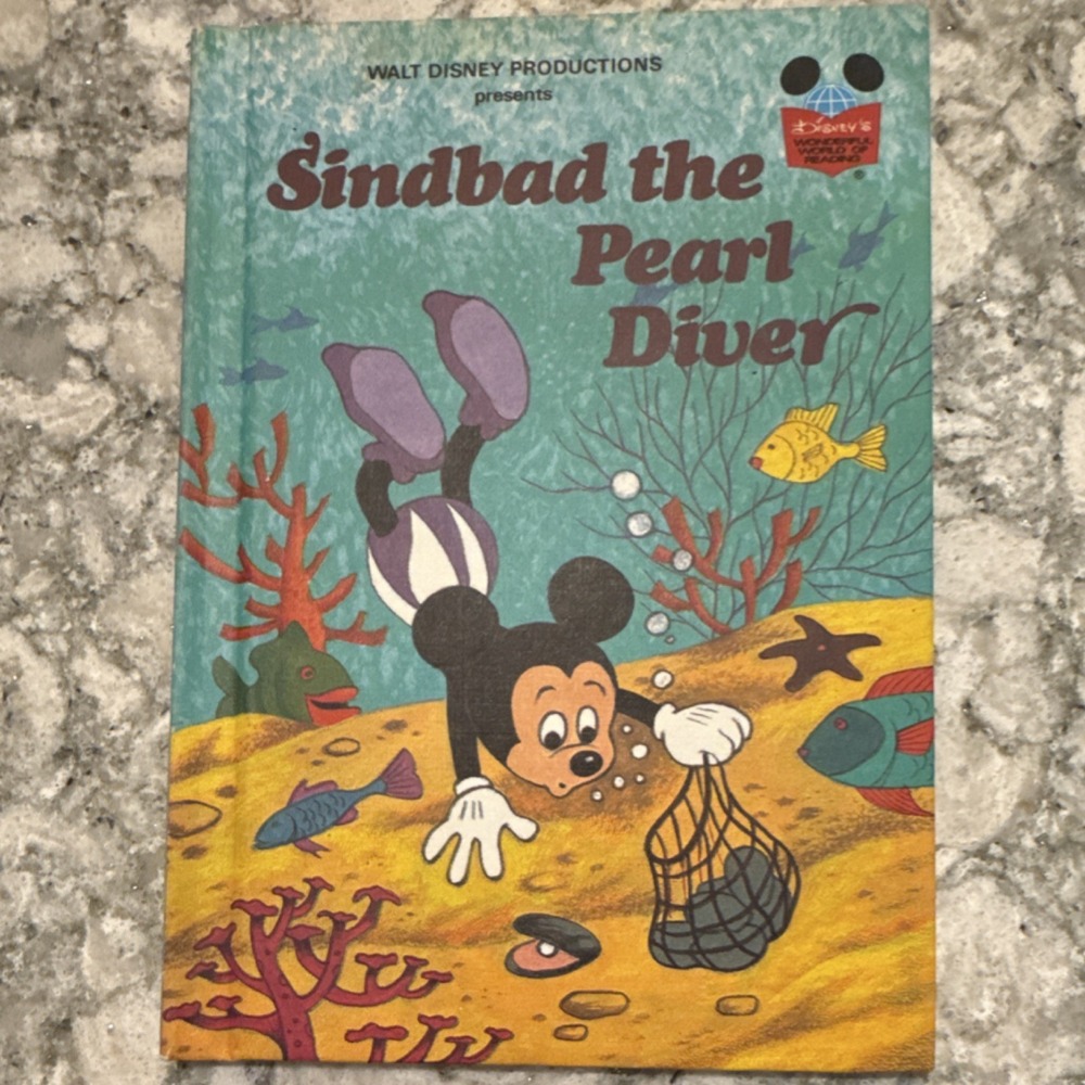 Disney Sindbad the Pearl Diver Book Mickey‎ Mouse 1984 Disney Franchise